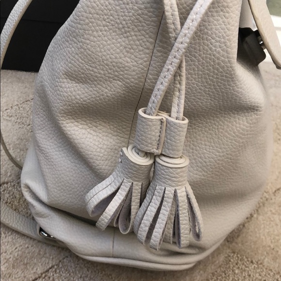 Zara Basic Backpack - Picture 3 of 8